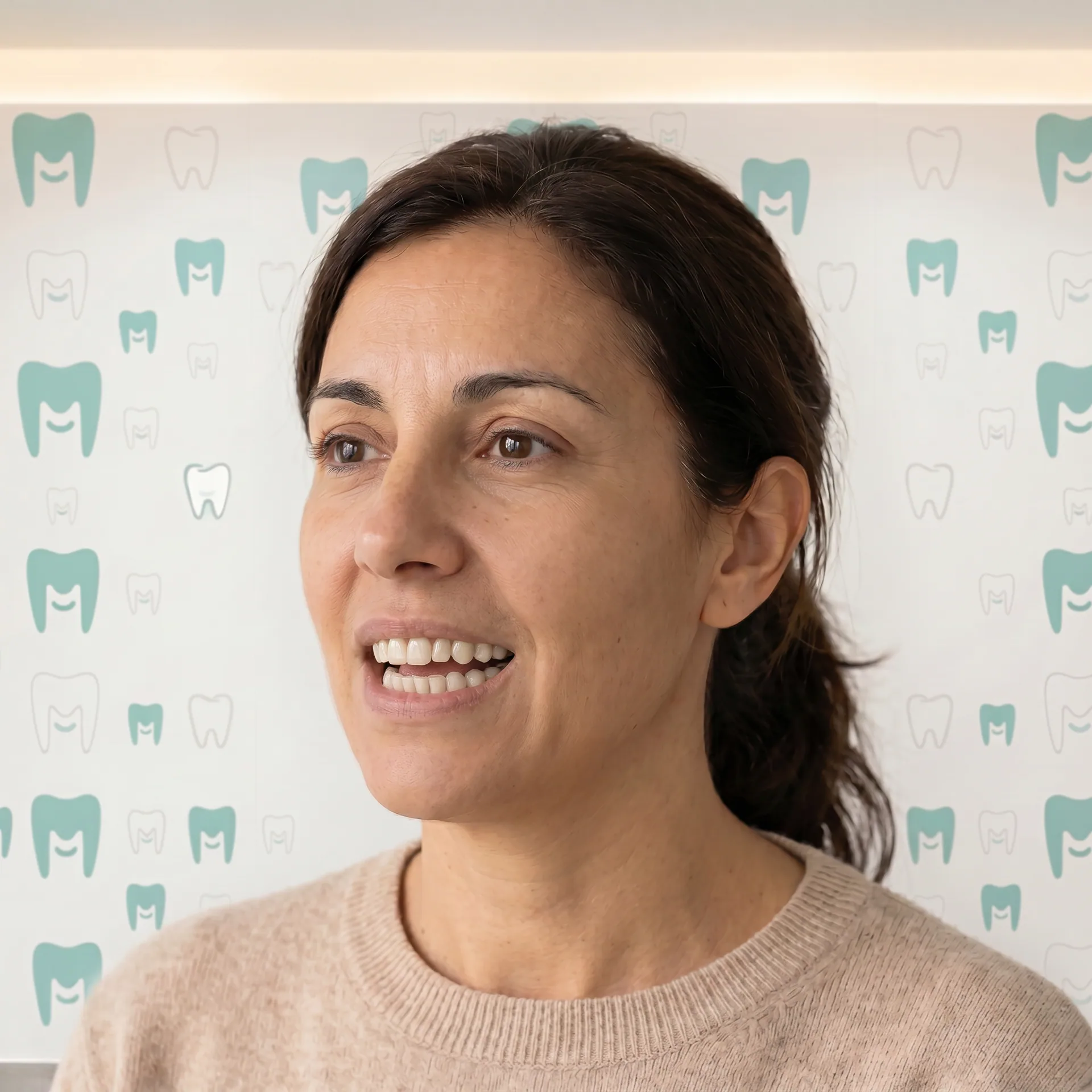 Caso de implante unitario en primer molar inferior después — MAKEDA Elche